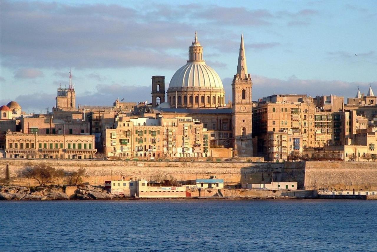 Lägenhet Modern Family Retreat In Gzira