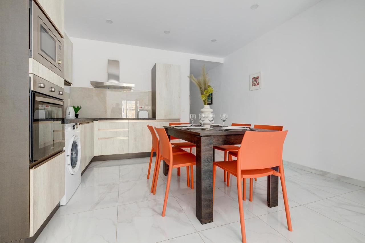 Modern Family Retreat In Gzira Lägenhet *