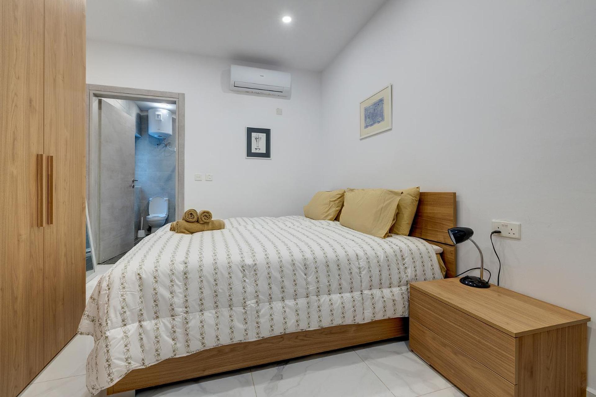 Modern Family Retreat In Gzira *